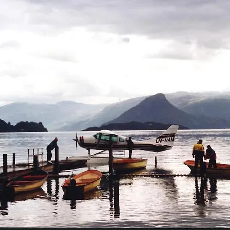 Hardanger Feriesenter Nesvika *