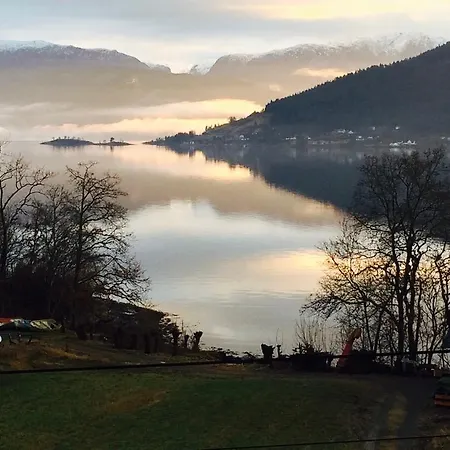 Дом отдыха Hardanger Feriesenter Nesvika *